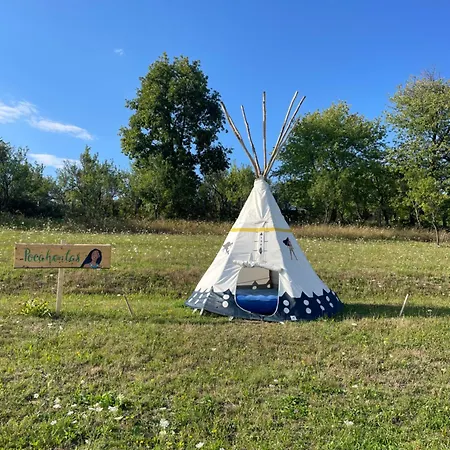 Langaland Glamping Luxury tent Susenii Birgaului