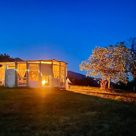 Langaland Glamping Luxury tent Susenii Birgaului